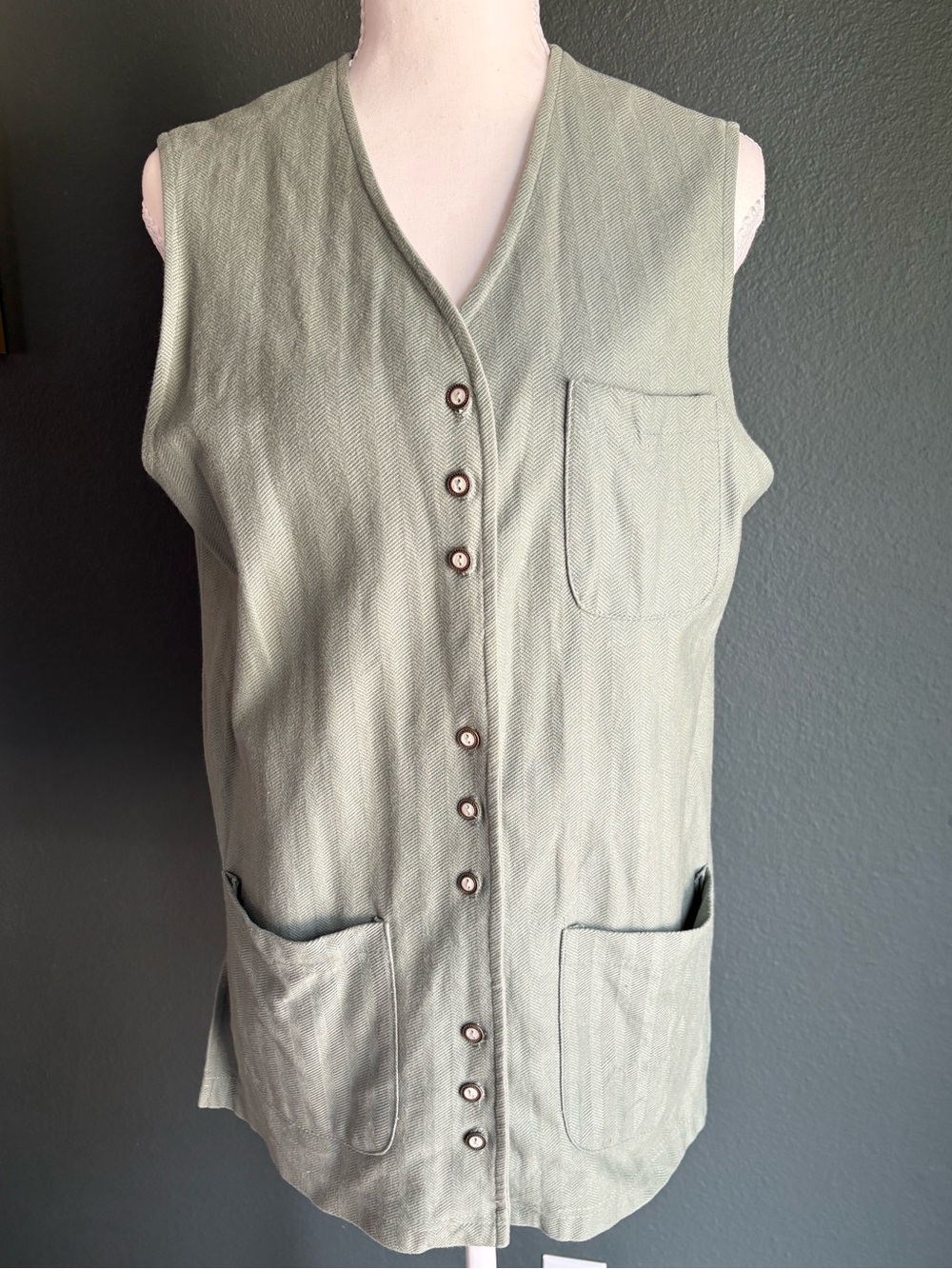 Vintage Carolina Colours Sage Green Herringbone Button Front Vest Top Medium